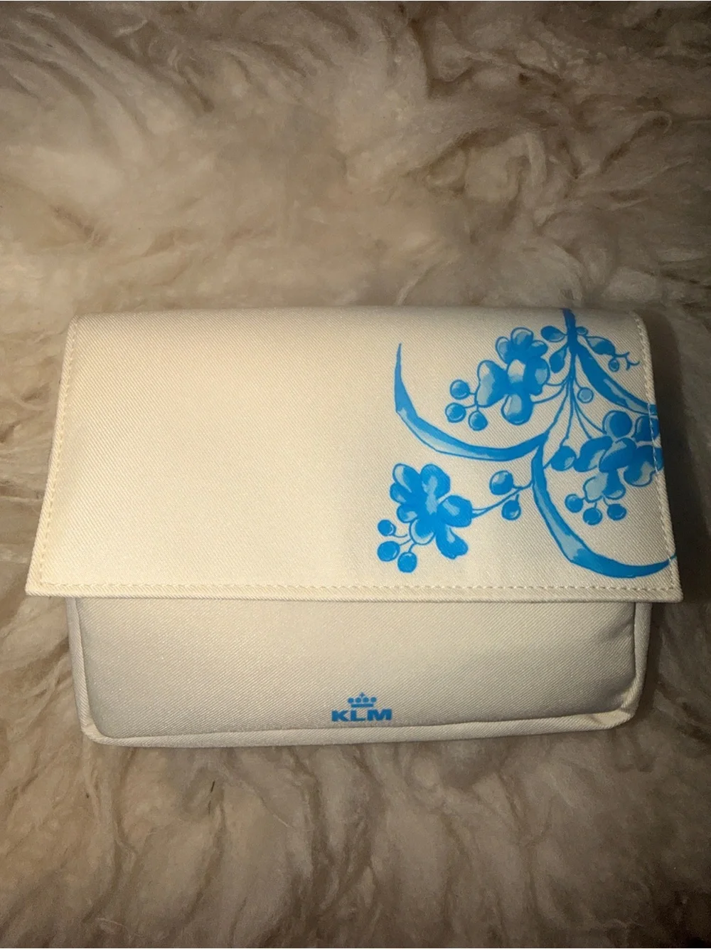 KLM Airlines Amenity Kit Pouch C- White with Blue Partridge Design by Rituals